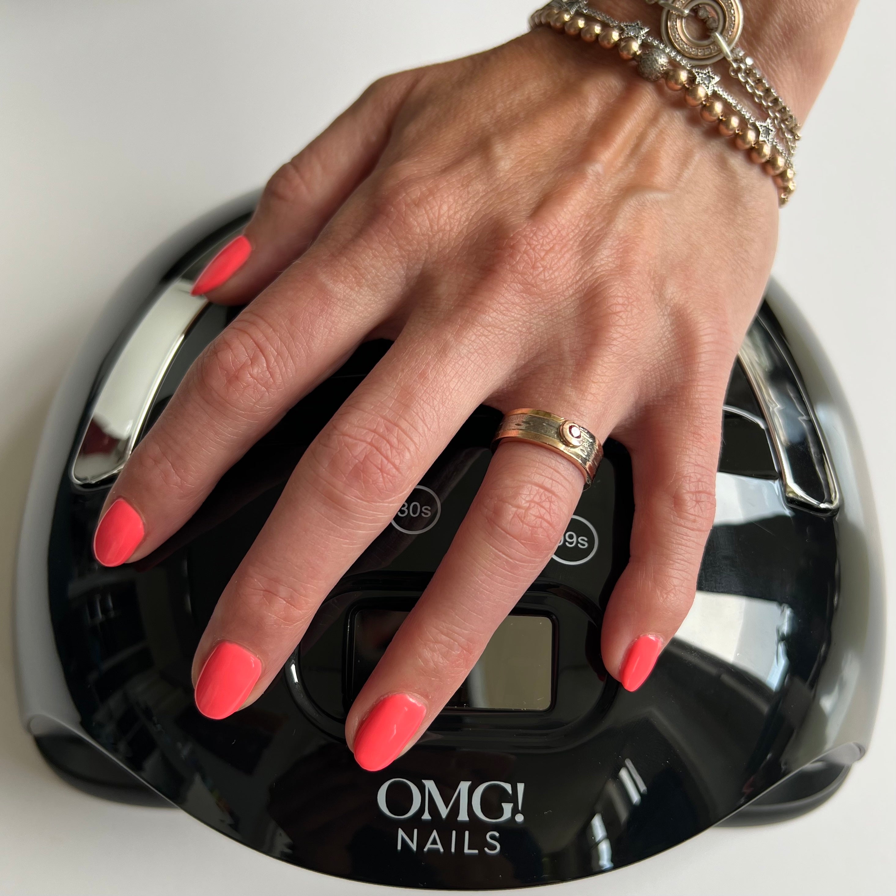 Onmisbaar: de OMG! Pro LED Nagellamp